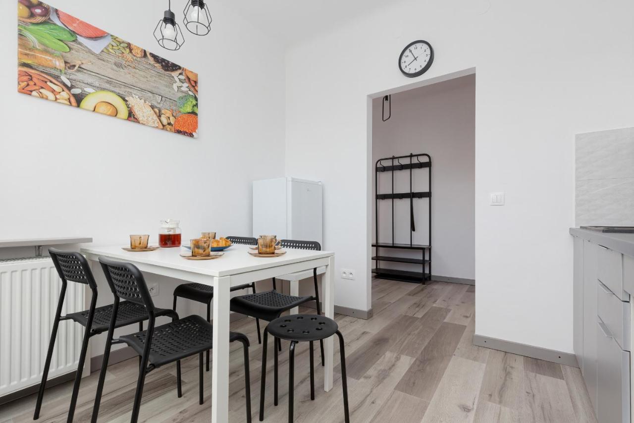 Kamienica Stanislawa Augusta Warszawa By Noclegi Renters Extérieur photo